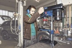 SCHEPPACH - DP16SL Perceuse D'établi - 230V 50Hz 550W - 16mm + 1 étau Offert ! -Outils Scheppach SCHEPPACH DP16SL Perceuse d etabli 230V 50Hz 550W 16mm 1 6