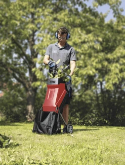 Scheppach - GS55 Broyeur De Végétaux Electrique 230V 2400 W - Diamètre De Coupe Max. ø45 Mm -Outils Scheppach Scheppach GS55 Broyeur de vegetaux Electrique 230V 2400